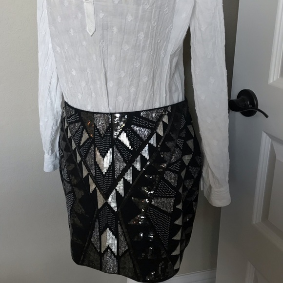🌼 EXPRESS Mini Skirt - Picture 3 of 5